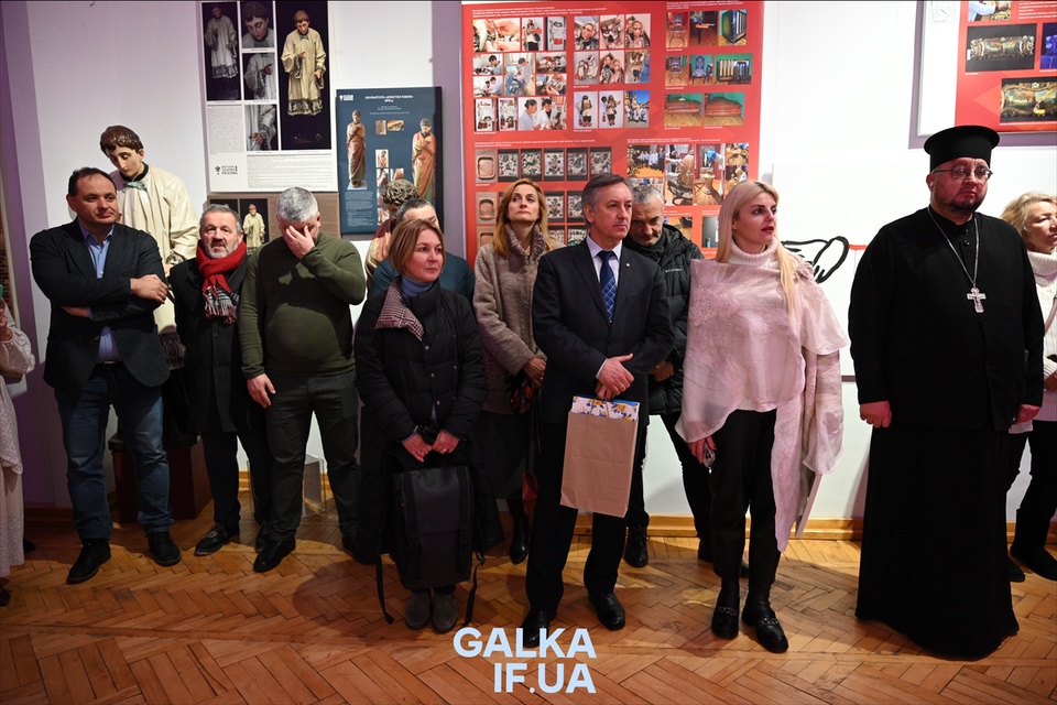 “Порятунок української культури”: у Франківську відзначали 15 років проєкту “Врятуймо скарби разом!”