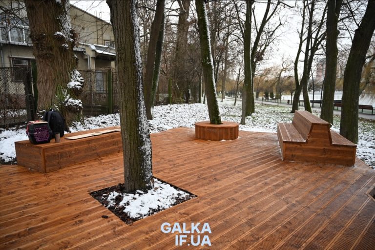 Поблизу міського озера створили безбар’єрний простір для взаємодії ветеранів та цивільних (ФОТО)