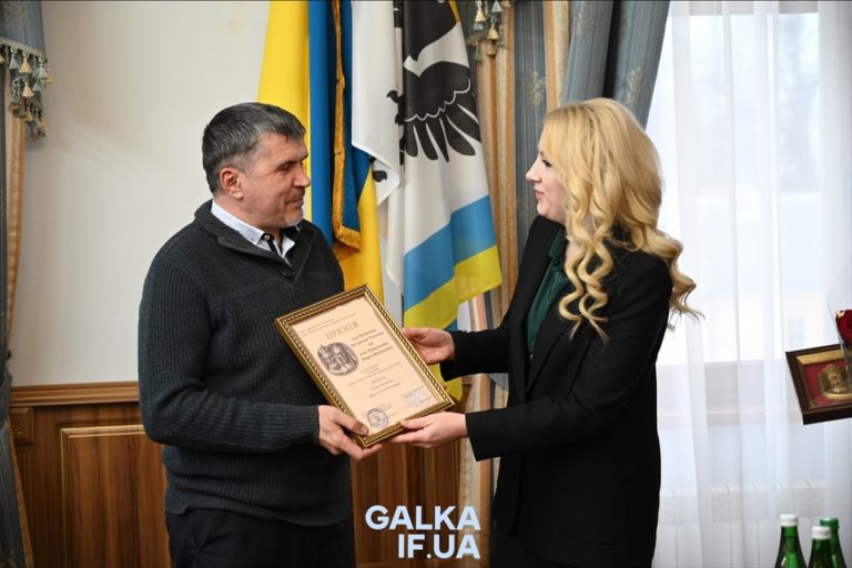 У Франківську вручили обласну премію митцям Марії Вуянко та Роману Півтораку (ФОТО)