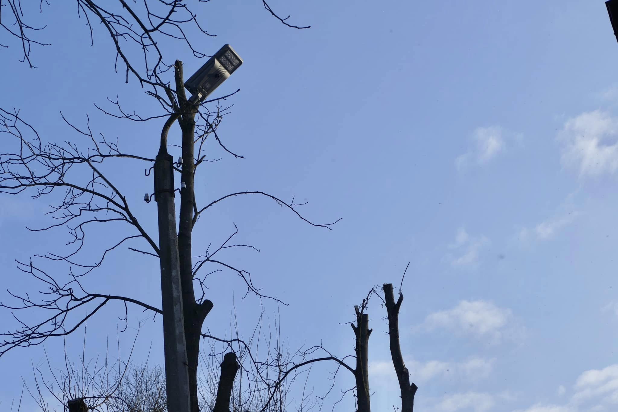 У Калуській громаді встановлюють ліхтарі на сонячних батареях (ФОТО)