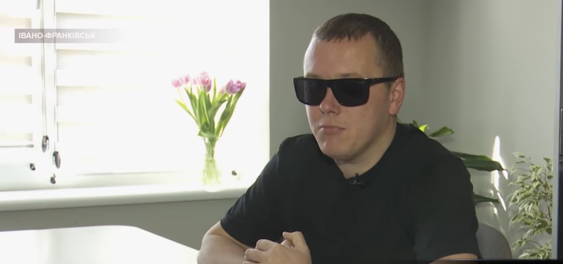 Втратив зір після поранення на фронті, але не зламався: історія прикарпатського захисника Віктора Вівчаренка (ВІДЕО)