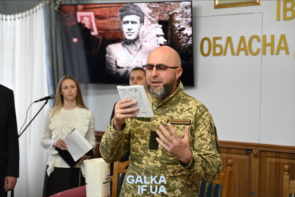 “Військовий жанр має особливе значення”: у Франківську нагородили переможців літературної премії Марка Боєслава (ФОТО)
