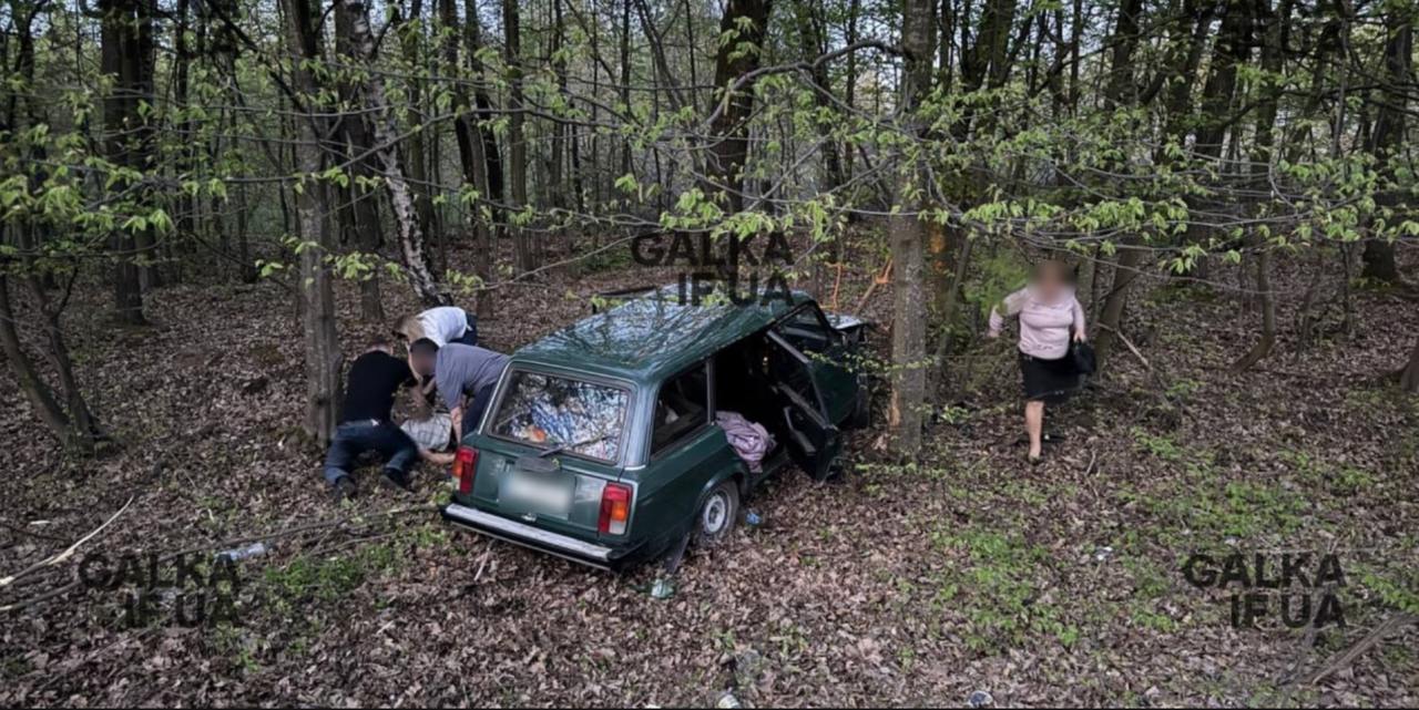 У автопригоді біля Крилоса помер 73-річний водій “ВАЗу”: подробиці від поліції