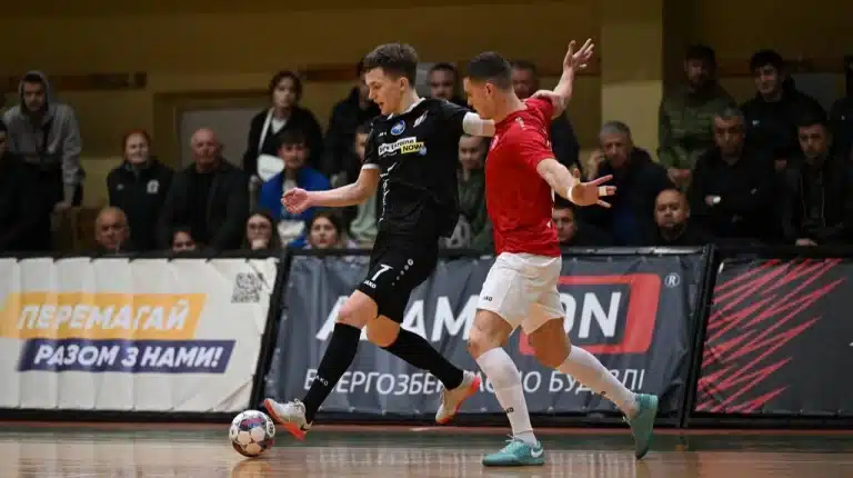 Франківський “Ураган”, виграючи 3:0, поступився “Соколу” та вилетів з плей-оф Екстра-ліги