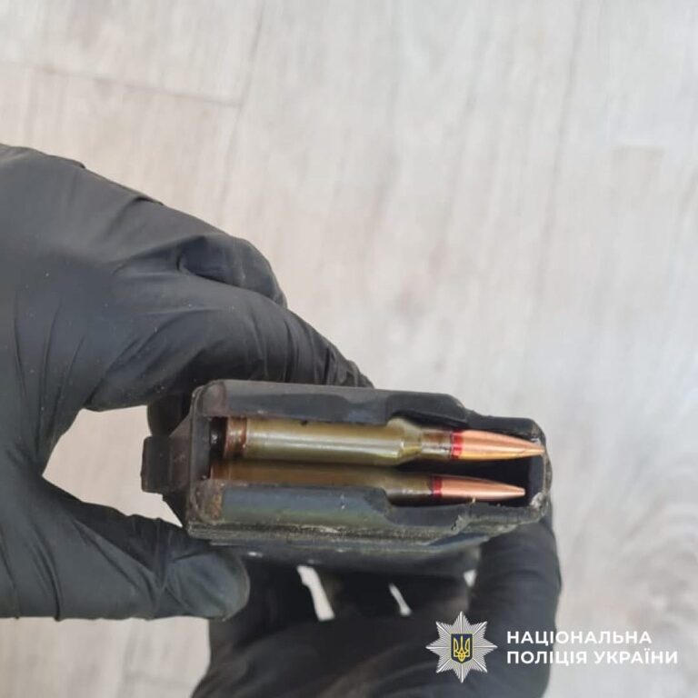 61-річного прикарпатця затримали за збут гранати та вирощування коноплі (ФОТО)