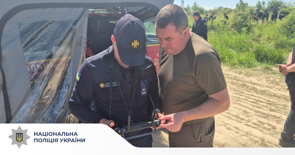 У поліції кілька версій: на Прикарпатті третю добу розшукують 5-річного хлопчика