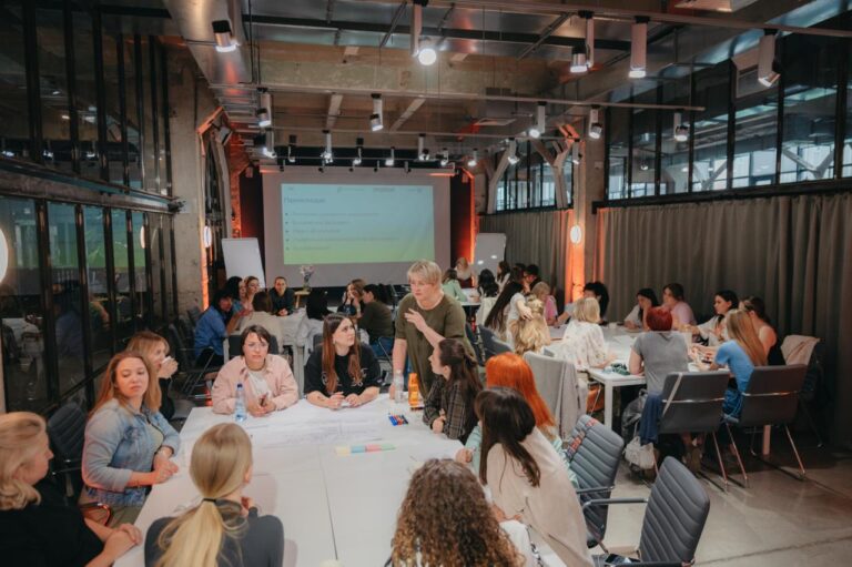 Спроможна: як у Франківську допомагають жінкам-підприємницям масштабувати бізнес (ФОТО)