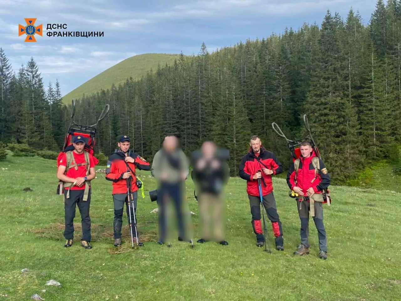Турист з Києва травмував ногу на Сивулі Малій: допомогли рятувальники (ФОТОФАКТ)