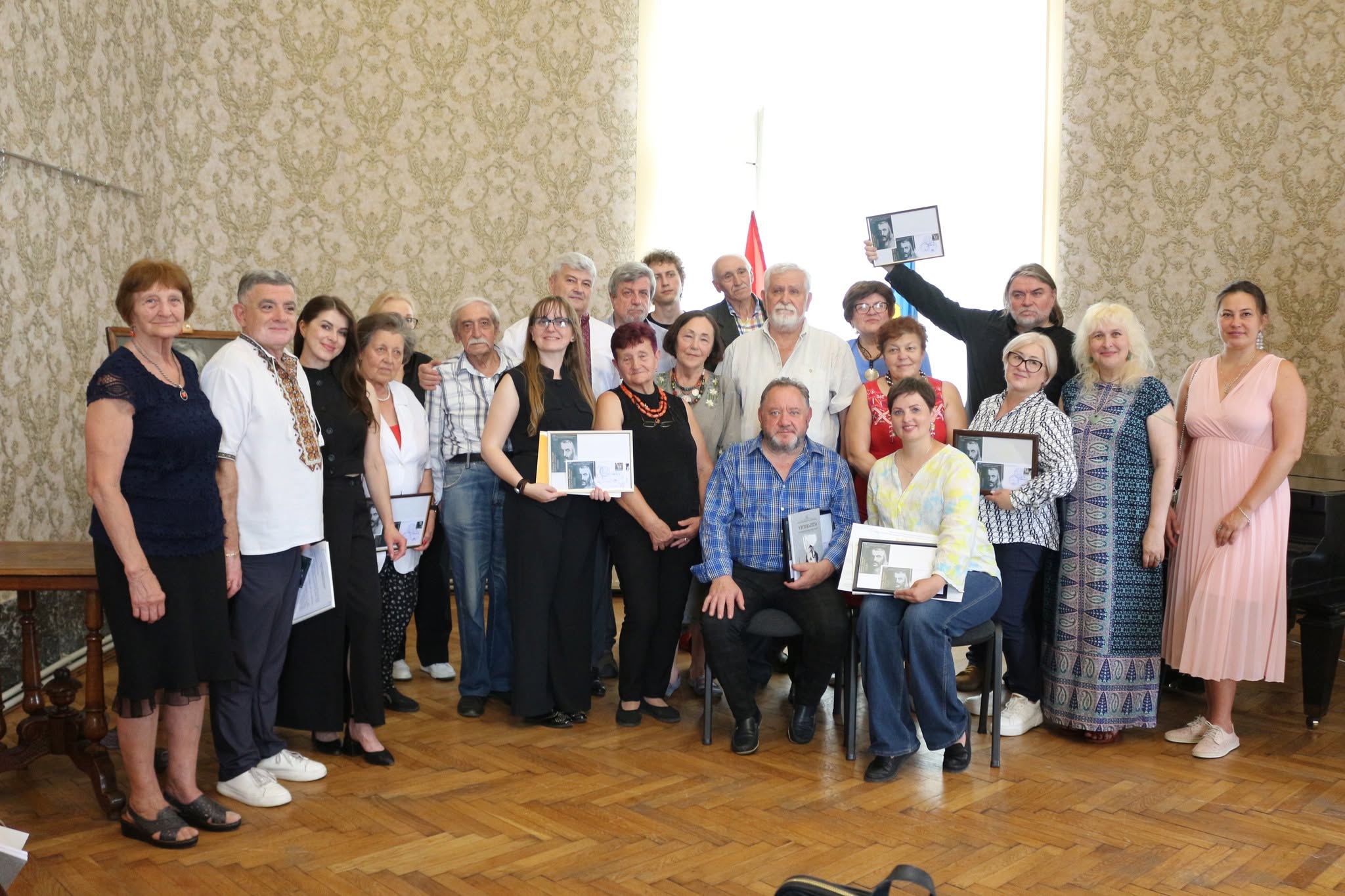 У Коломиї презентували поштову марку до 110-річчя Василя Симчича (ФОТО)