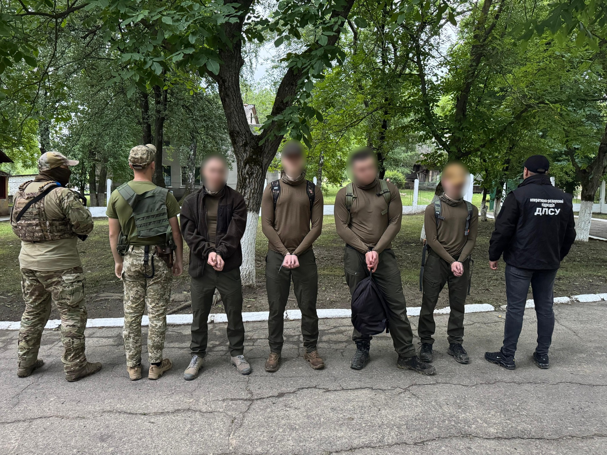 Прикордонники затримали прикарпатців, які намагалися незаконно перейти кордон до Румунії