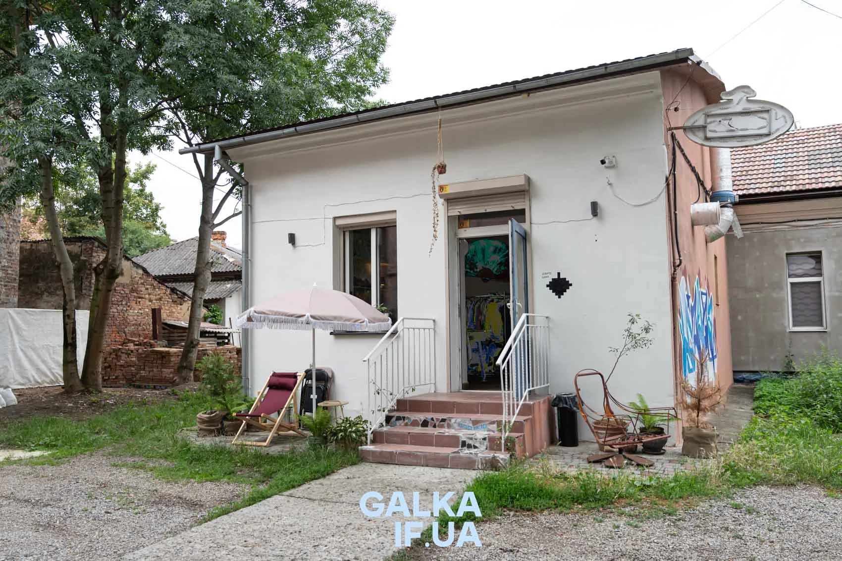 «Дзиґа крутиться, як речі»: як Юлія Шишло створила у Франківську простір другого життя речей (ФОТО)