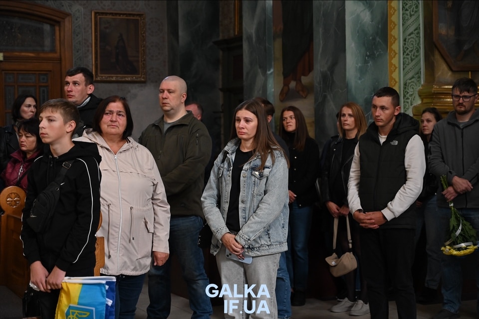 Івано-Франківськ прощається зі воїном, діячем ветеранського спорту Тарасом Шпуком (ФОТО)
