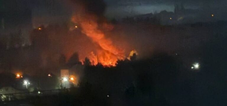 В Івано-Франківську вночі горіли гаражі (ФОТОФАКТ)