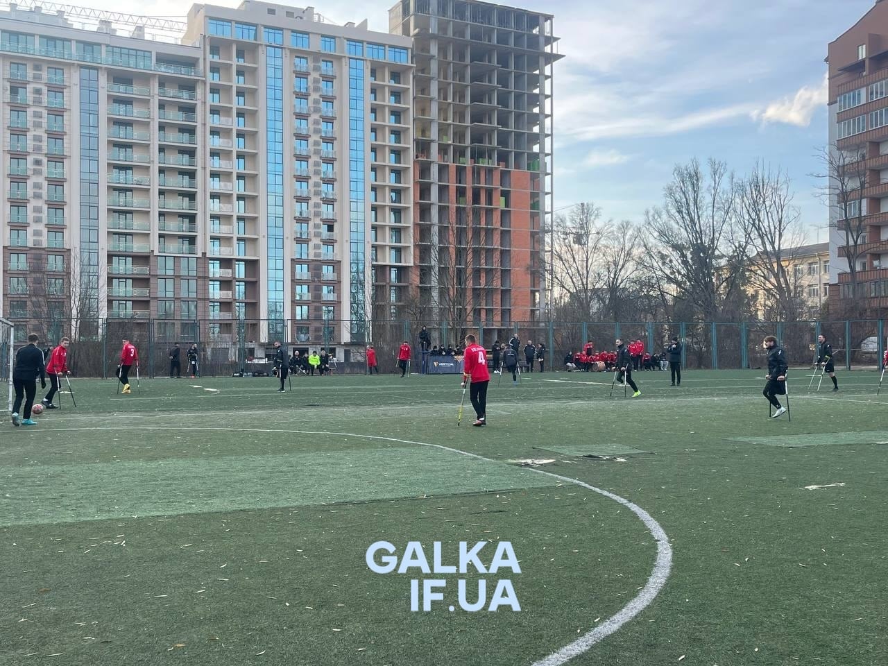 «Гравці надихають незламністю»: як студенти грали проти ампфутболістів (ФОТО)