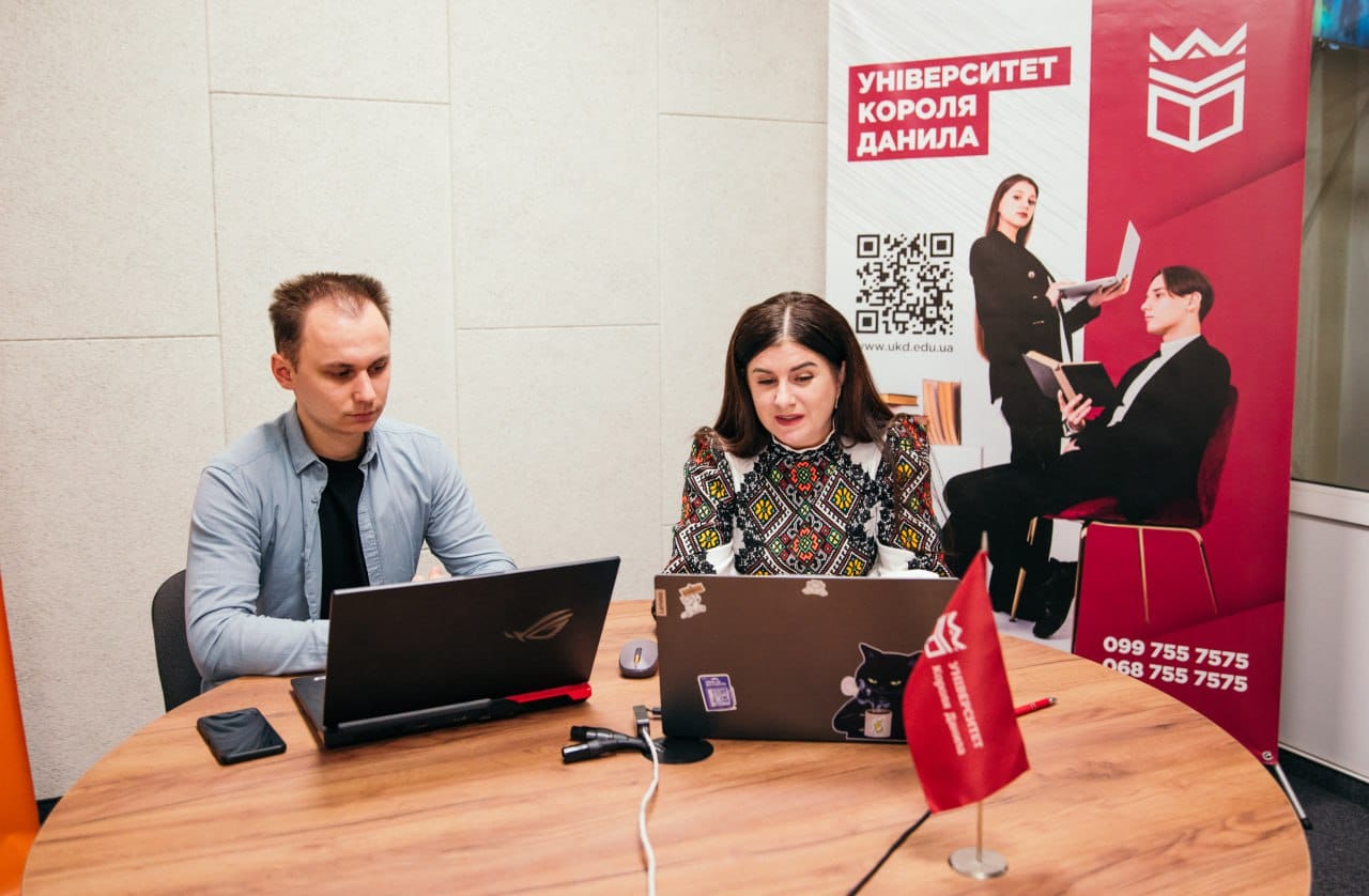Франківський виш долучився до українського тижня в Британії (ФОТО)